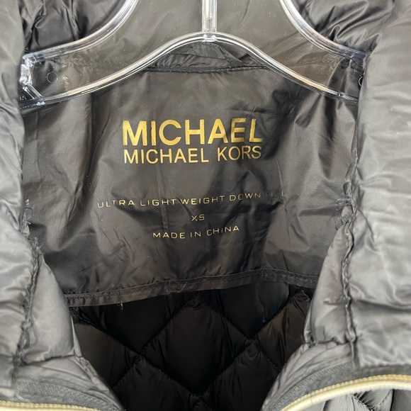 Michael Michael Kors Ultra Lightweight Down Puffer Vest Black Size XS Packable - Picture 3 of 16